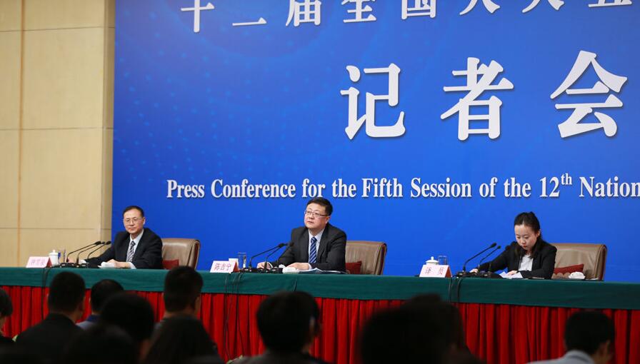 十二届全国人大五次会议环保部负责人就“加强生态环境保护”答记者问