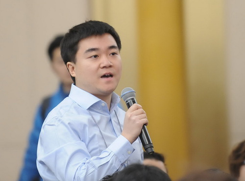 中国国际广播电台记者提问。