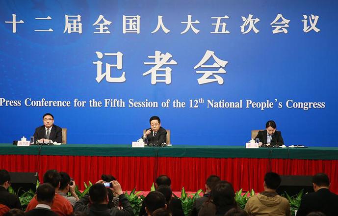 十二届全国人大五次会议教育部负责人就“教育改革发展”答记者问