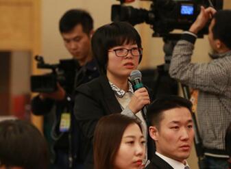 新华社记者提问“乡村教师支持计划”