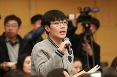 光明日报记者提问“中西部高校人才流失”