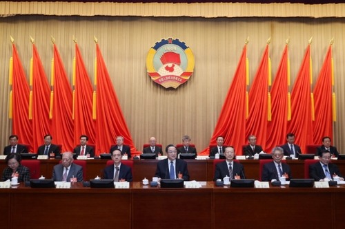 新华社照片，北京，2017年3月12日
    全国政协十二届常委会第二十次会议举行 俞正声主持
    3月12日，政协第十二届全国委员会常务委员会第二十次会议第二次全体会议在北京举行。
    政协第十二届全国委员会常务委员会第二十次会议第一次全体会议和第二次全体会议分别于3月10日上午和12日下午在北京举行。全国政协主席俞正声主持会议。
    新华社记者 鞠鹏 摄
