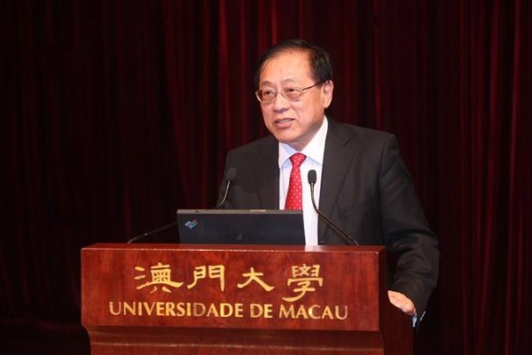 专访中科院院士、清华大学教授姚期智：建立起科学与孩子之间的通路