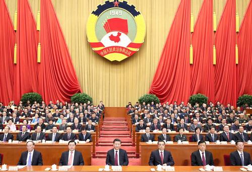 3月3日，中国人民政治协商会议第十二届全国委员会第五次会议在北京人民大会堂开幕。这是习近平、李克强、张德江、刘云山、王岐山、张高丽在主席台就座。新华社记者 鞠鹏 摄