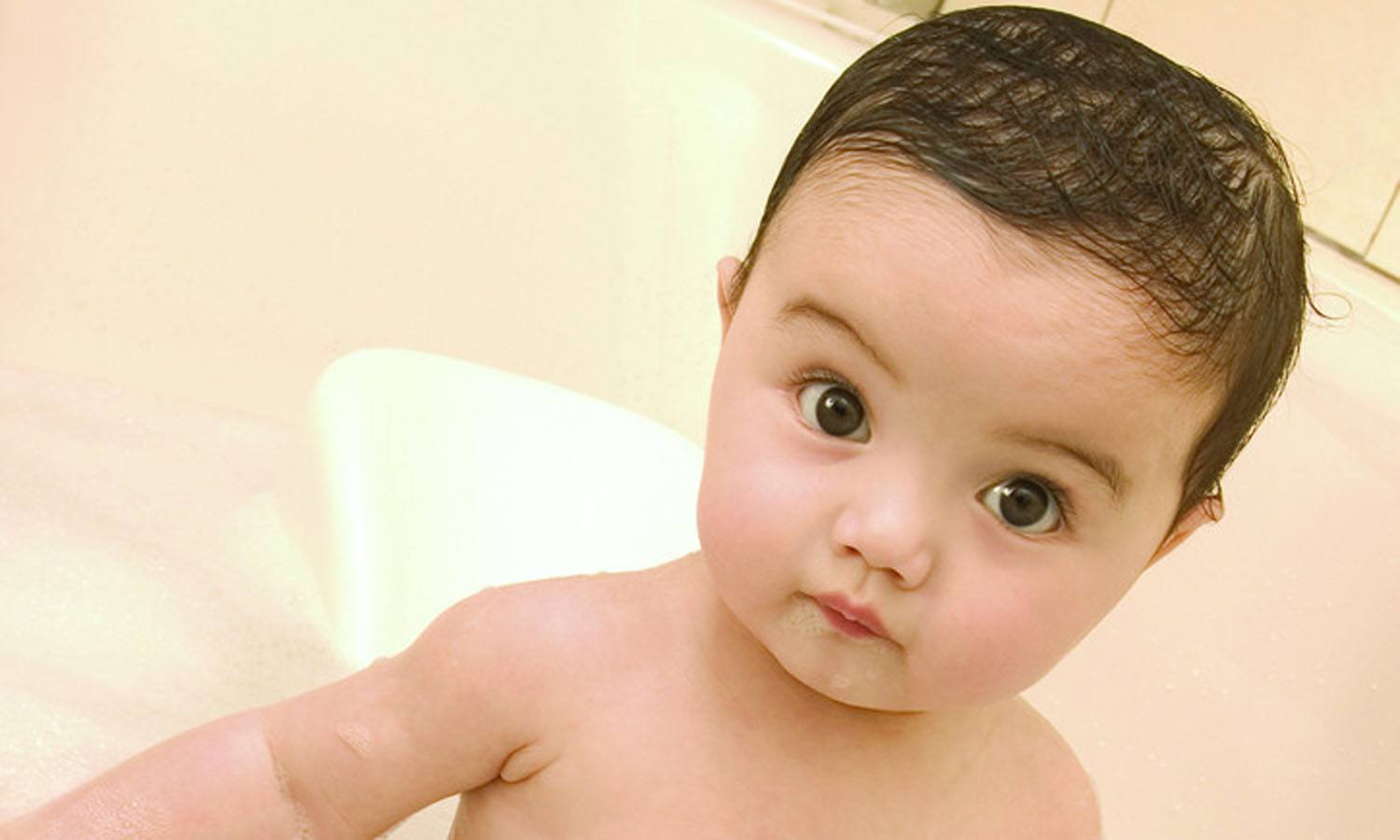 刘焱委员：孩子的性格在尿布台上就有了痕迹