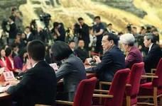 总理记者招待会会场侧景