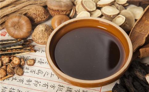 喝中药要趁热喝吗 喝中药要注意什么 喝中药有哪些禁忌