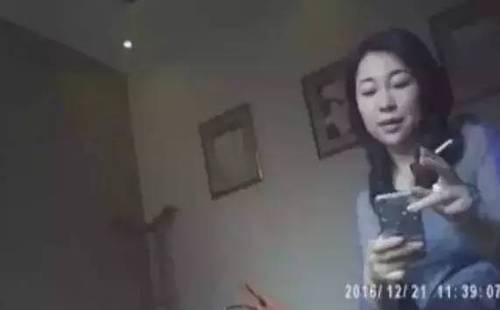 【热点】花68万摸10次脸，还是被摸！有钱人的世界我是真不懂