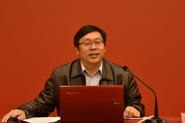 9、民盟山东省委参政议政部部长刘加钊介绍参政议政经验体会。张雨斌 摄影
