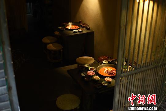 杨顺康藏在小巷角落的火锅馆。　钟欣 摄