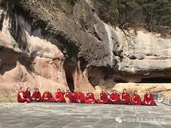 玉华宫肃成院遗址共同诵经