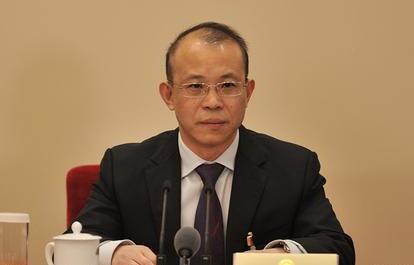 新闻发布会主持人张敬安