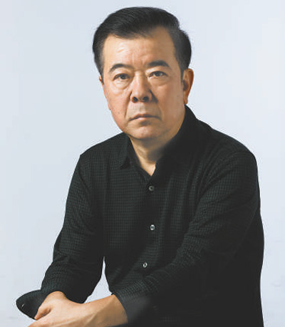 周梅森，著名作家、编剧，江苏省徐州人。中国作家协会主席团委员、江苏省作家协会副主席。
