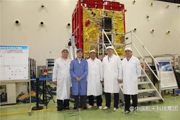 中国发射首颗高通量通信卫星 飞机高铁WiFi就靠它了