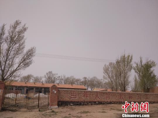 荒废的东号村小学 陈溯 摄