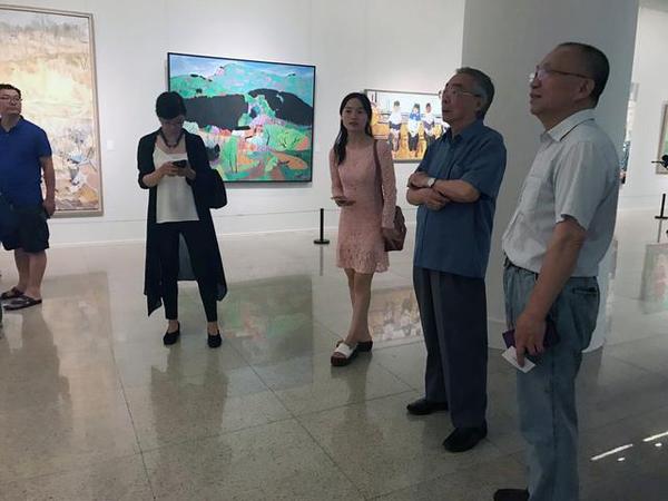 “文脉传薪——2017中国写意油画学派名家研究展”在中国美术馆开幕