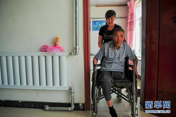 （北疆亮丽风景线·图文互动）（1）“牡丹”在磨难中芬芳 