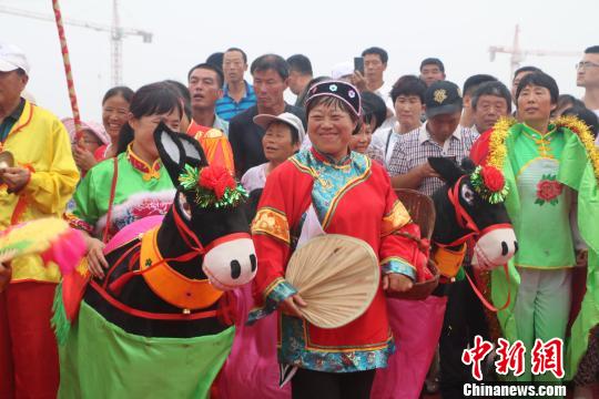 山东日照古村落祭海神祈求风调雨顺鱼虾满仓（图）
