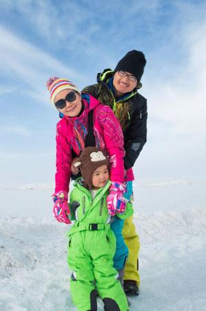 重庆夫妻带两岁儿子上西藏探险 爬雪山穿越无人区 