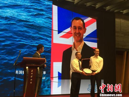 图为活动现场。　林波 摄