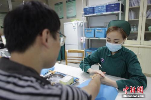 点击进入下一页