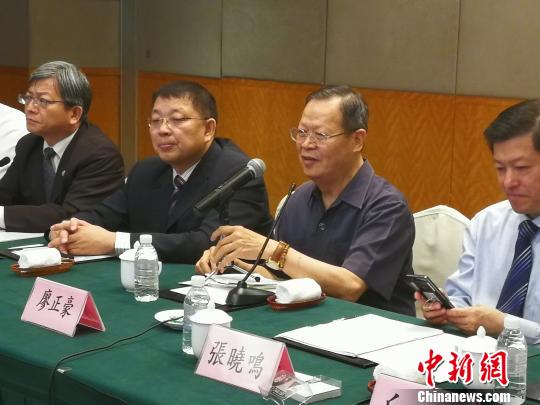 会台湾律师代表对大陆司法行政部门为推动台湾中青年法律人才来大陆考试实习从业、融入大陆经济社会发展所做的真诚努力表示感谢。　芊烨 摄
