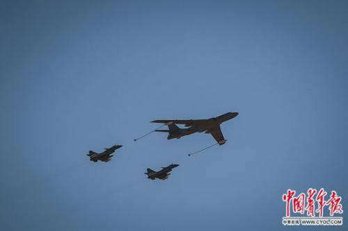 加受油机梯队