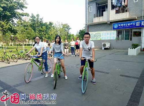 饿了自己开小灶！湖北高校食堂现“共享厨房”