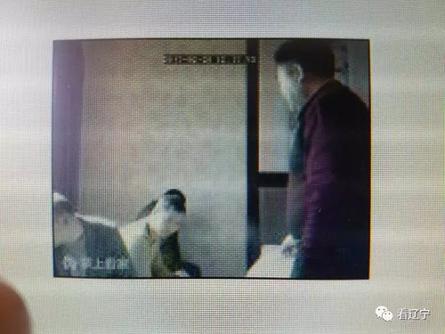 宾馆30多间房电脑被装监控 入住者换衣服被直播