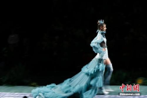点击进入下一页