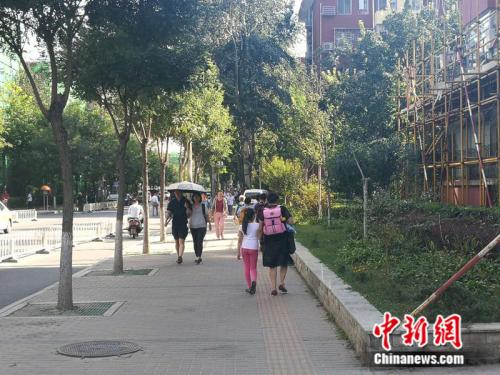 点击进入下一页