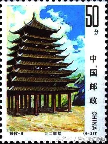 (4-2)为“百二鼓楼”。画面以正午时分的骄阳和蓝天上飞舞的白云来映衬鼓楼，使其更显得古朴自然，俏丽巍峨。