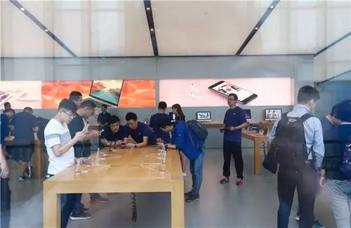 尴尬！iPhone 8今日杭州开售 保安们却忙着撤栅栏
