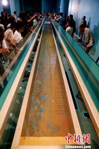《千里江山图》徐徐展开 杜洋 摄