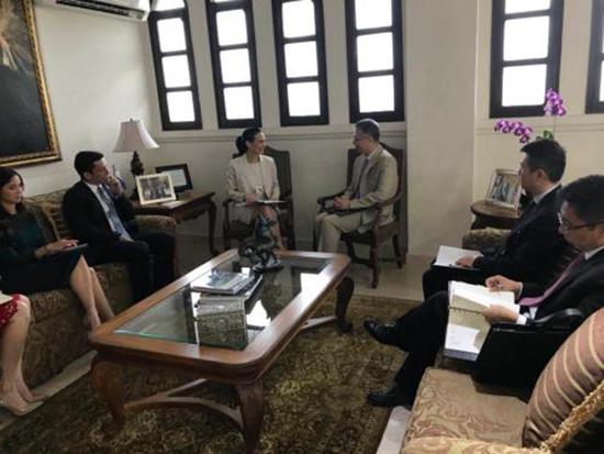 中国首任驻巴拿马大使魏强正式履新 递交国书副本