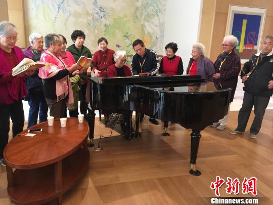 平均年龄80岁以上的老年合唱团 李茜 摄