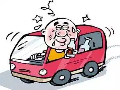 揭秘厦门黑代驾江湖:漫天要价 有人酒后还敢接单