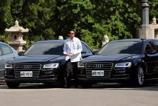  蔡英文上台以来，多次更换座驾，图为蔡英文目前的奥迪Audi A8L座驾。（图片来源：台湾《联合报》）