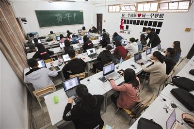点击进入下一页
