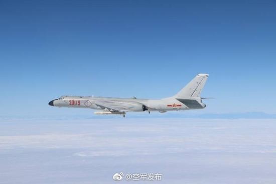 大陆军机绕岛巡航惊动台湾 专家：必要时穿岛巡航