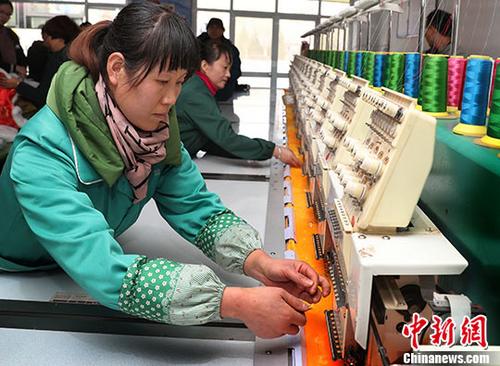 资料图：陕西陇县旅游产品开发扶贫。<a target='_blank' href='http://www.chinanews.com/'>中新社</a>记者 宋吉河 摄