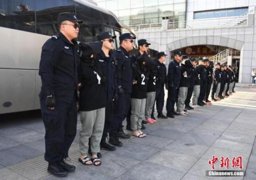 点击进入下一页