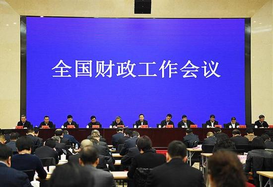 2017年企业减负将超1万亿元 财政部：明年继续减