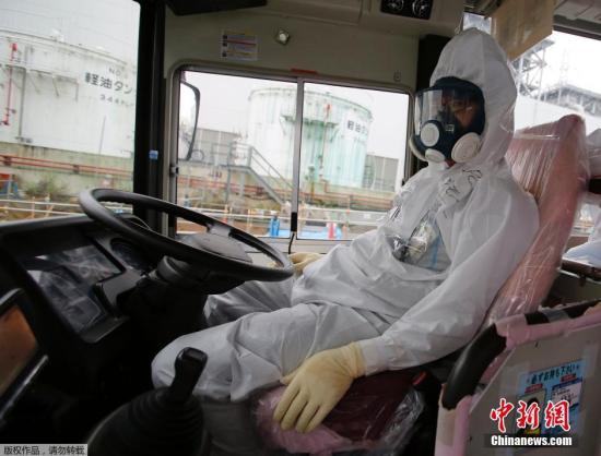 图为记者12日在东电福鸟第一核电站拍摄的现场情况。