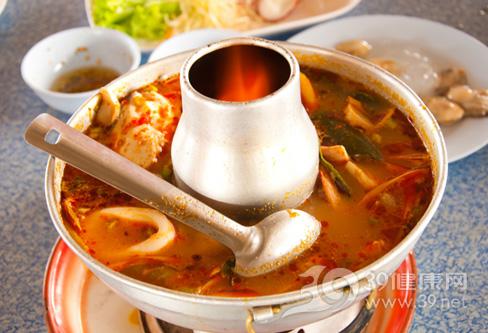 冬天想吃热乎的！麻辣烫怎么吃才健康？