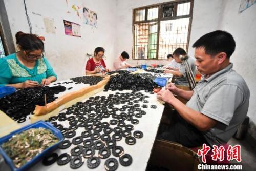 点击进入下一页