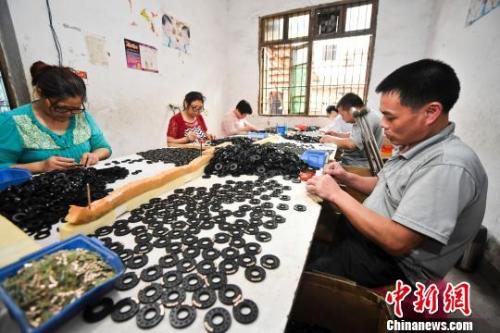 点击进入下一页