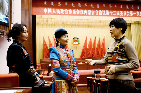 11.顾抒己见，议政认真jpg