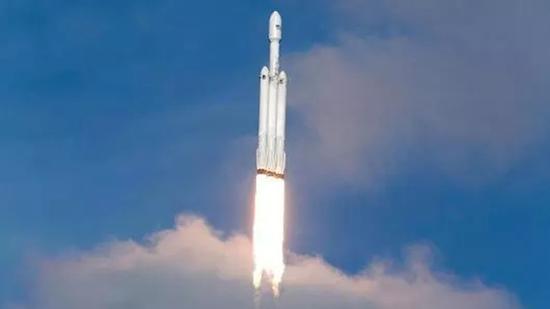 美国一私企完成太空壮举 告诉我们中美差距有多大