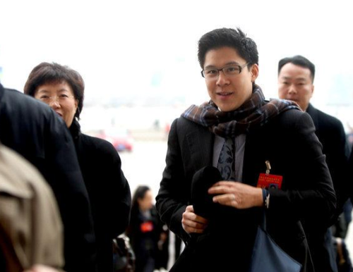 霍启刚委员:青年当勇担重任——人民政协网